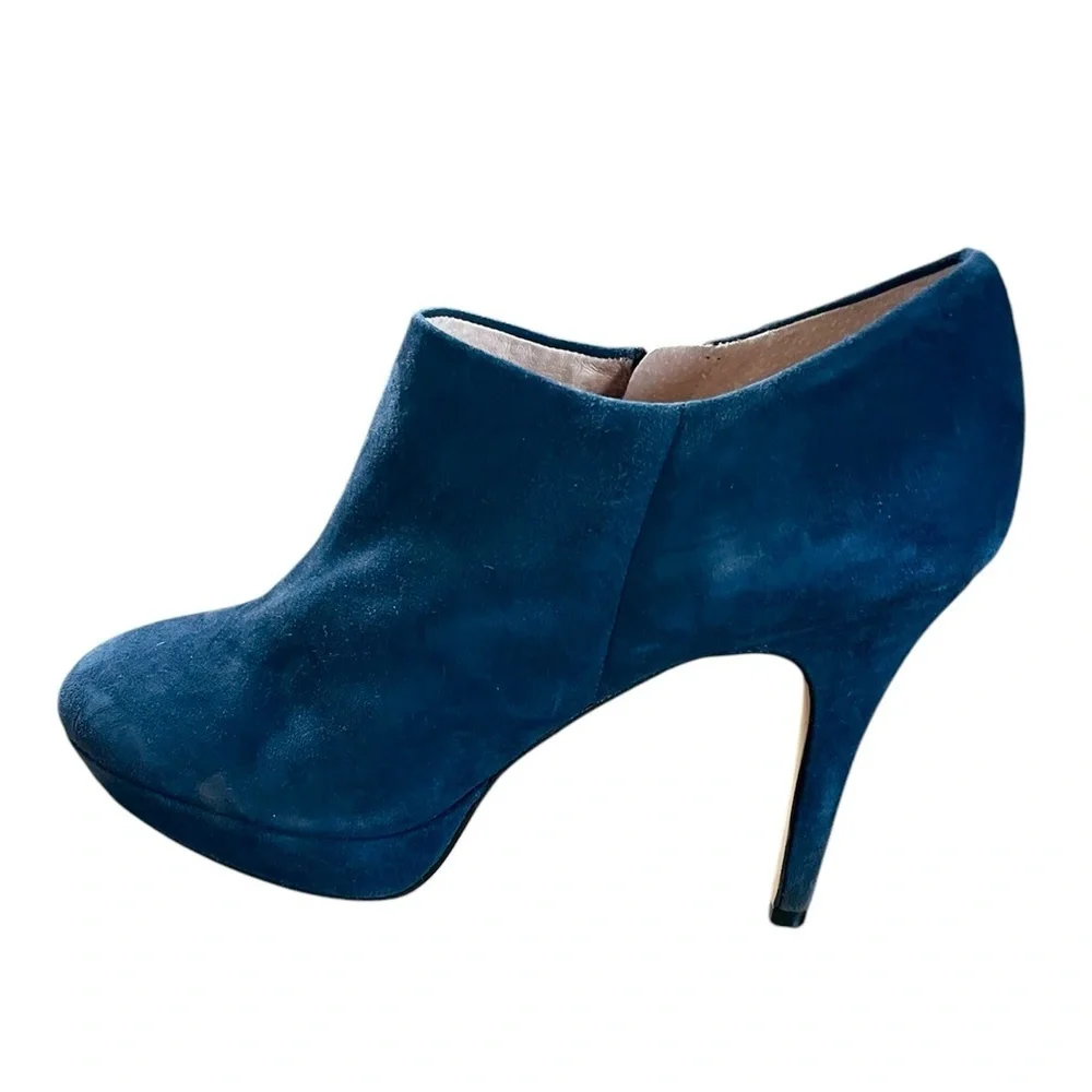 Vince Camuto Royal Navy Suede Stiletto Bootie Size 10 EUC